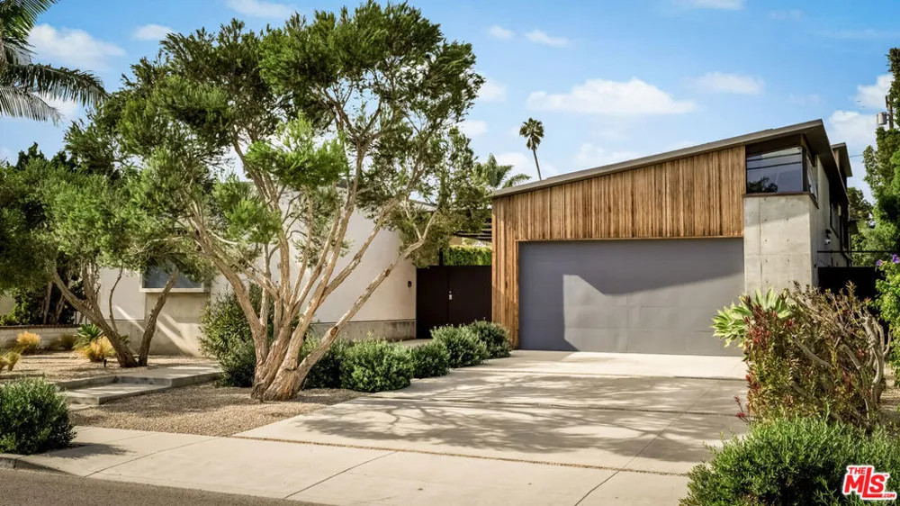 1347 Palms Boulevard Venice, CA 90291
