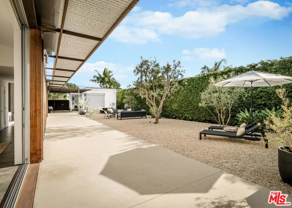 1347 Palms Boulevard Venice, CA 90291