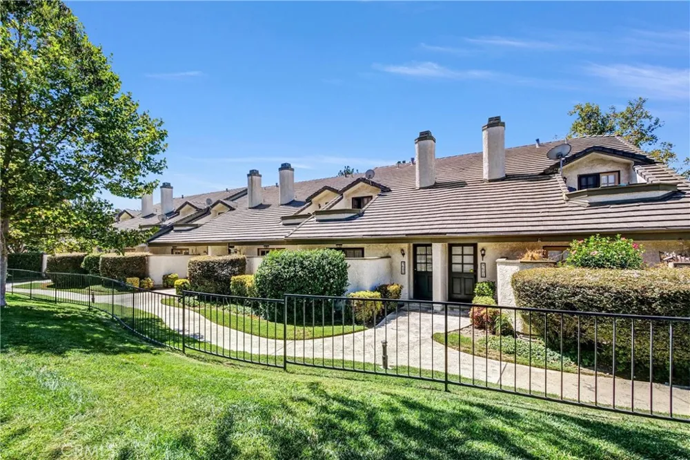 960 W Arrow #E Upland, CA 91786