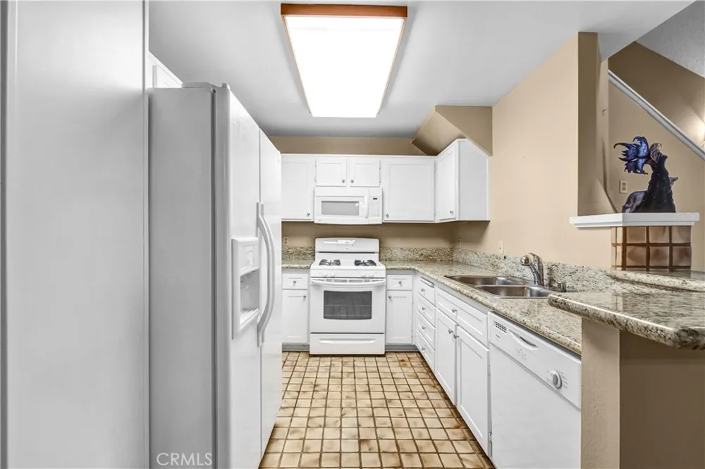 960 W Arrow #E Upland, CA 91786