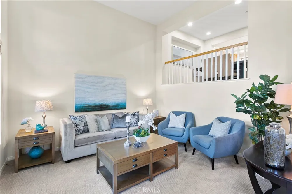 44 Modesto Irvine, CA 92602