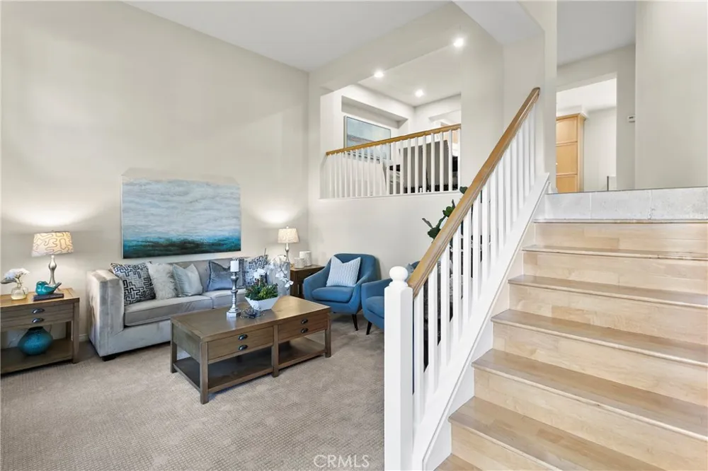 44 Modesto Irvine, CA 92602