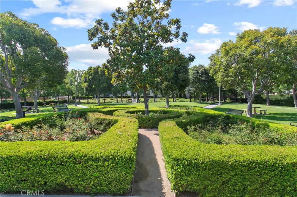 44 Modesto Irvine, CA 92602