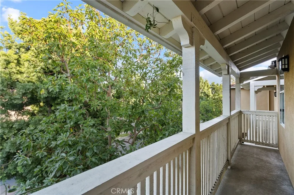 44 Modesto Irvine, CA 92602