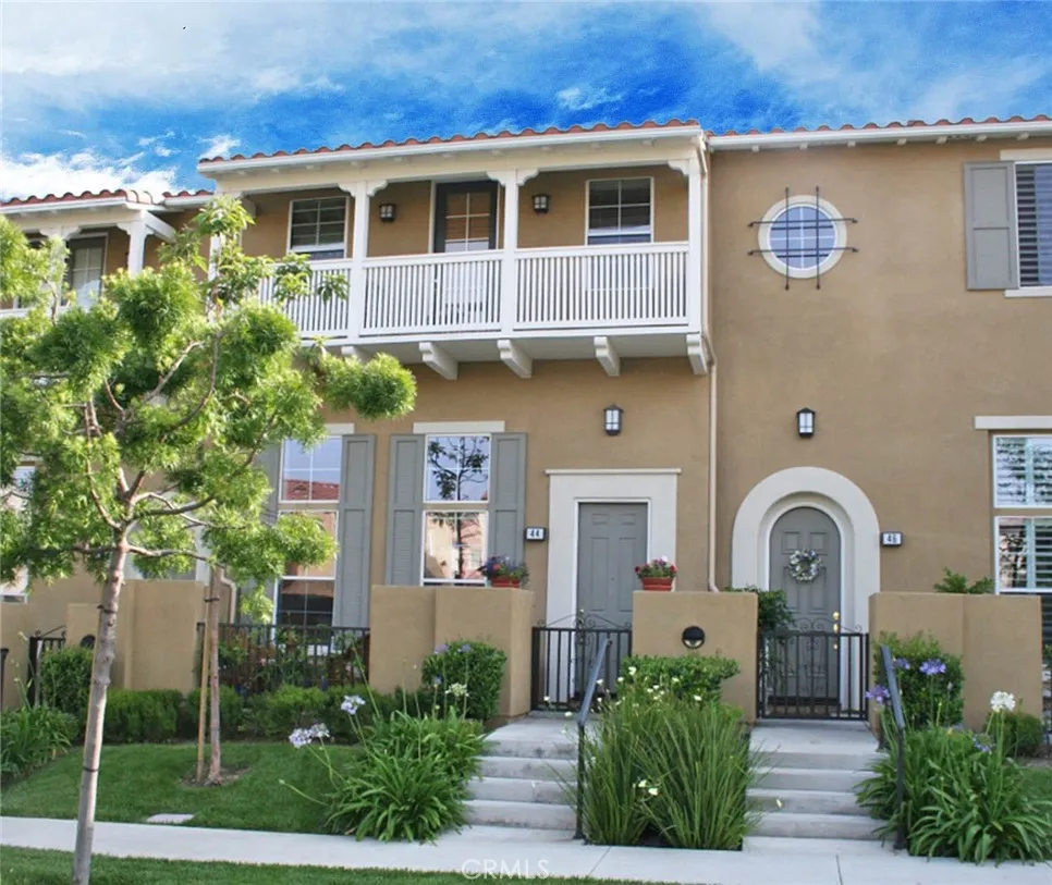 44 Modesto Irvine, CA 92602