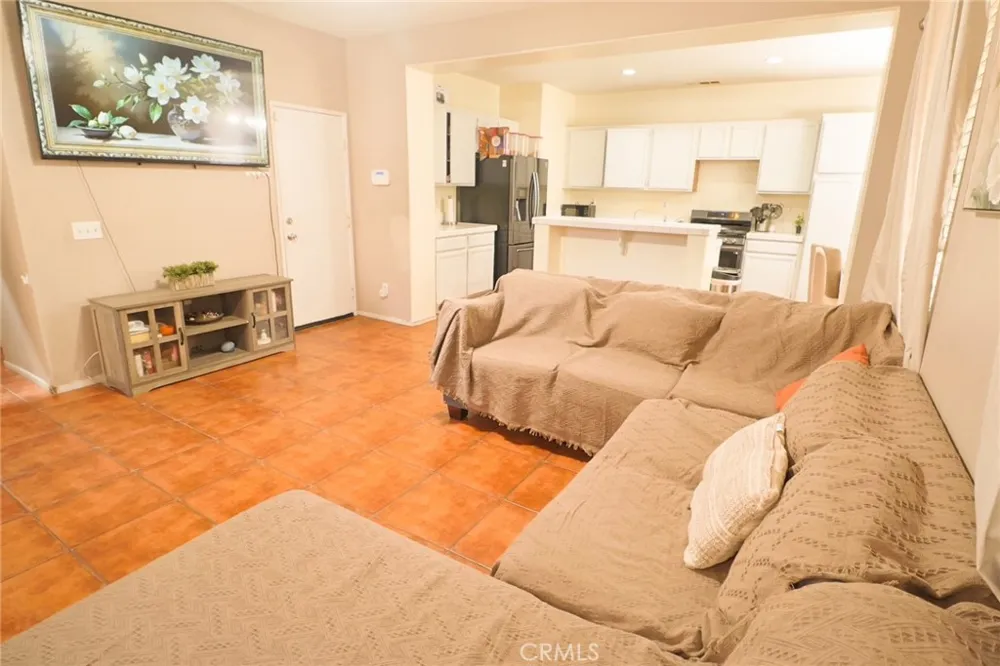 3891 Albillo Loop Perris, CA 92571