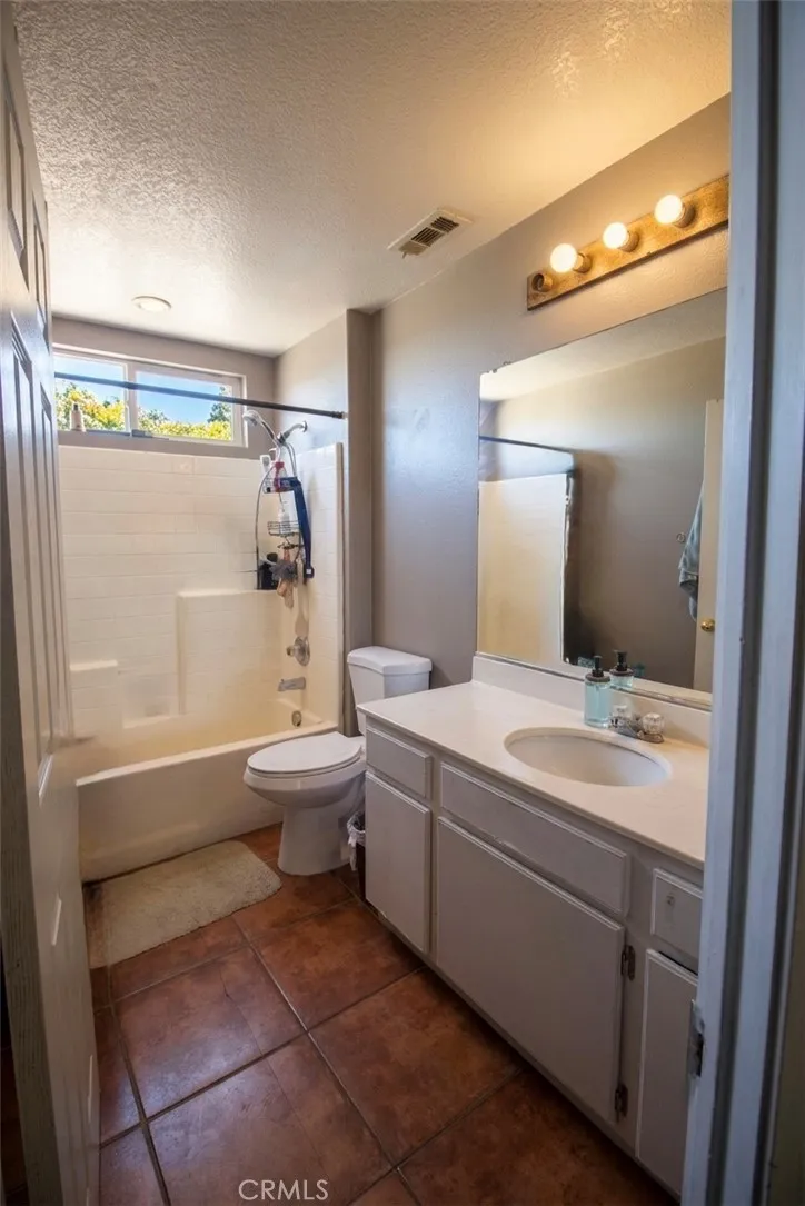 3891 Albillo Loop Perris, CA 92571