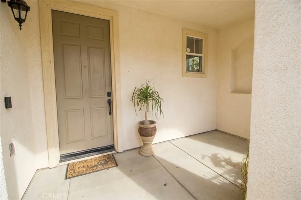 3891 Albillo Loop Perris, CA 92571