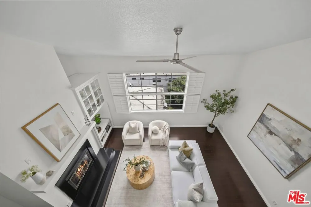 12515 Pacific Avenue #208 Los Angeles, CA 90066