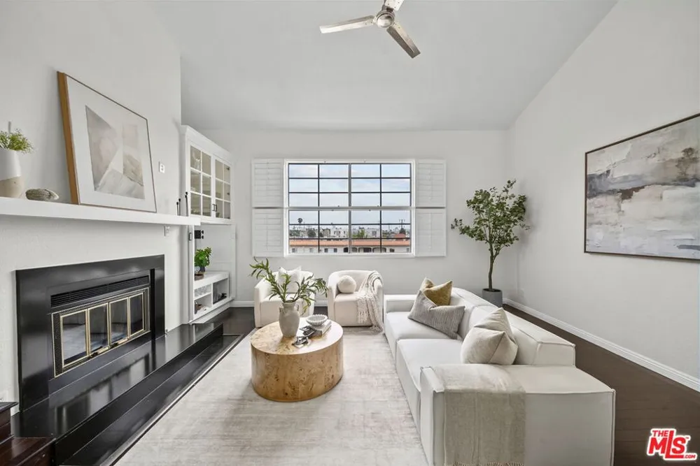 12515 Pacific Avenue #208 Los Angeles, CA 90066