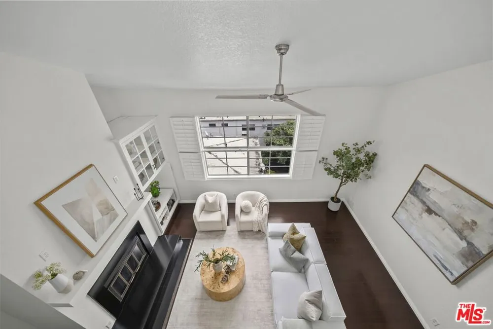 12515 Pacific Avenue #208 Los Angeles, CA 90066