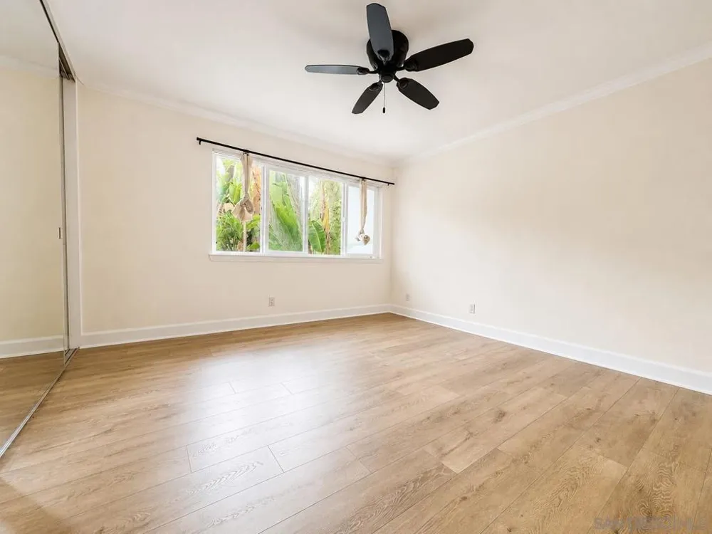 8570 Via Mallorca #E La Jolla, CA 92037