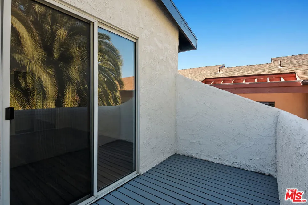 1315 17th Street Manhattan Beach, CA 90266