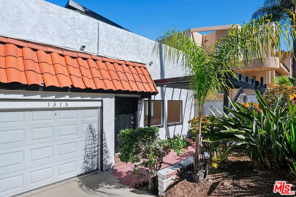 1315 17th Street Manhattan Beach, CA 90266