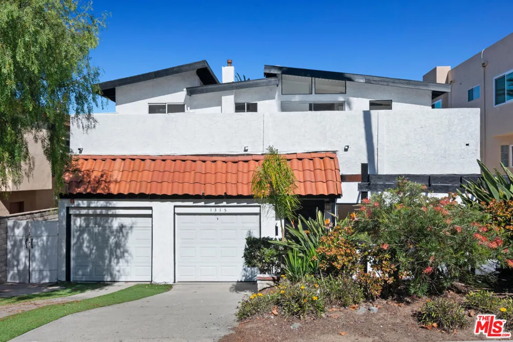 1315 17th Street Manhattan Beach, CA 90266