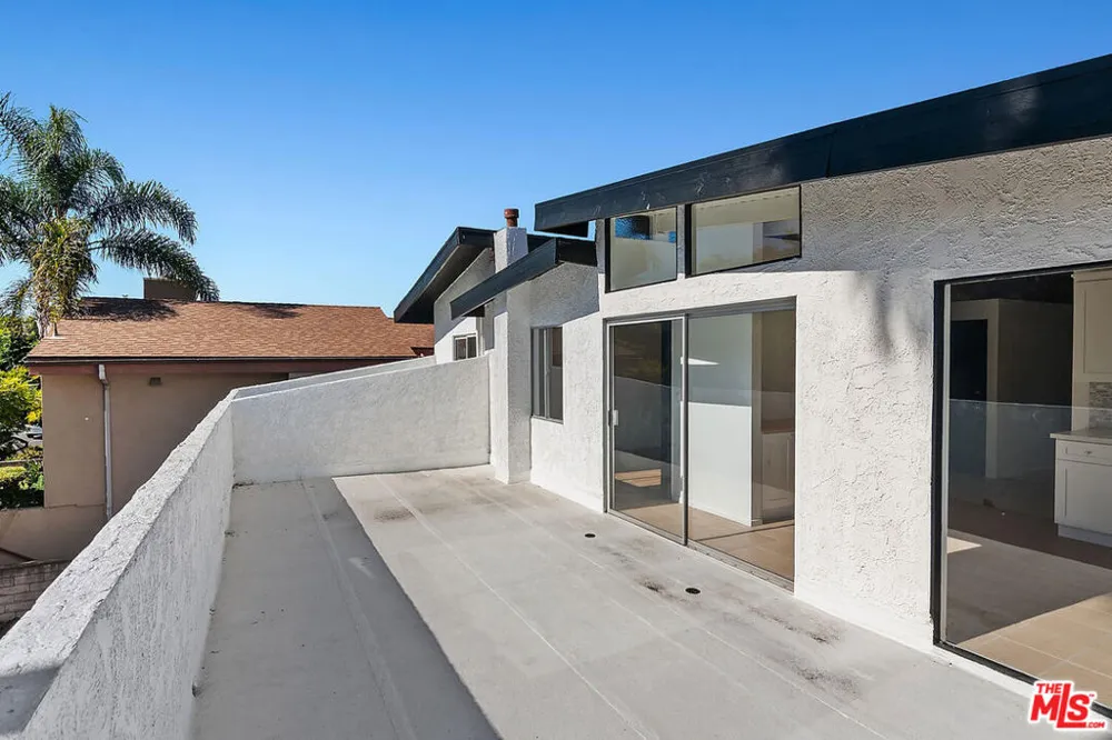 1315 17th Street Manhattan Beach, CA 90266