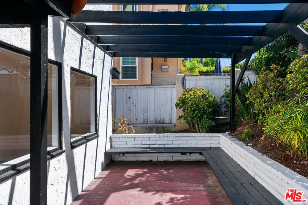 1315 17th Street Manhattan Beach, CA 90266