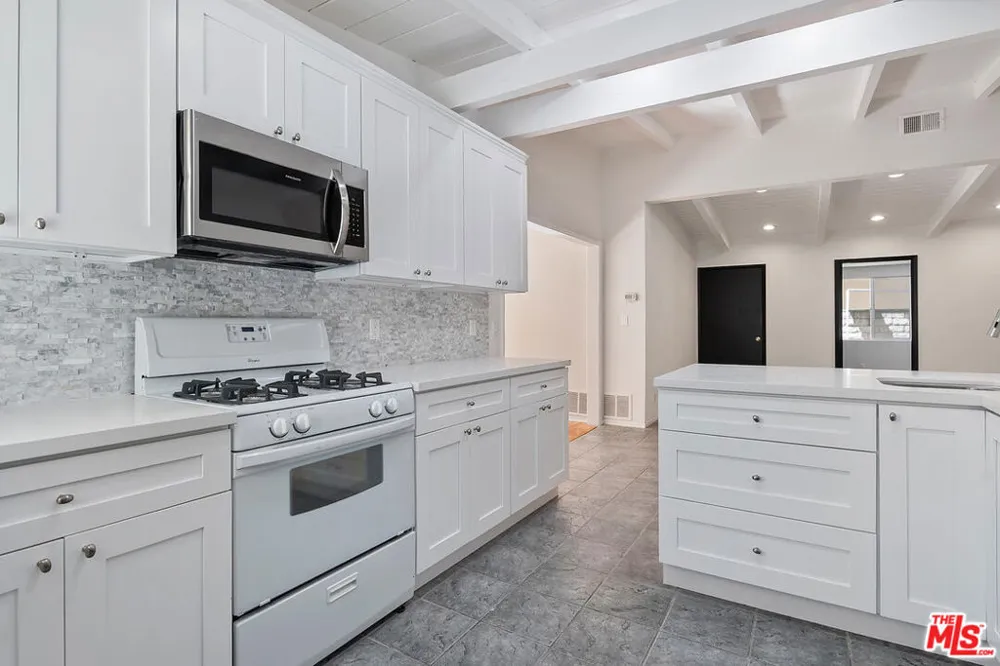 1315 17th Street Manhattan Beach, CA 90266