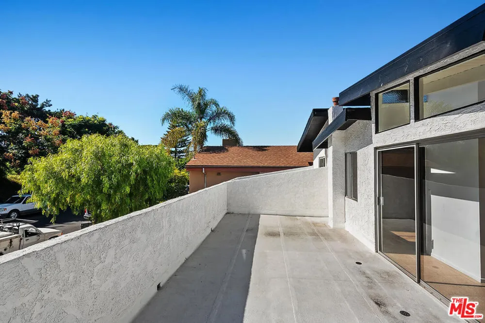 1315 17th Street Manhattan Beach, CA 90266