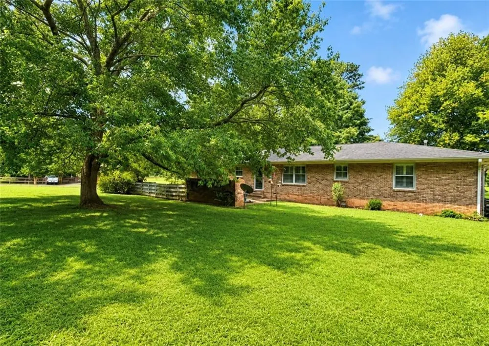 225 Pineridge Road Bogart, GA 30622