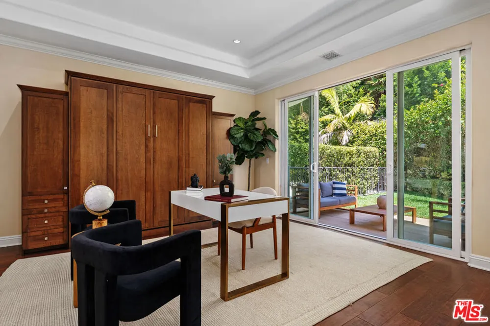 23963 De Ville Way Malibu, CA 90265