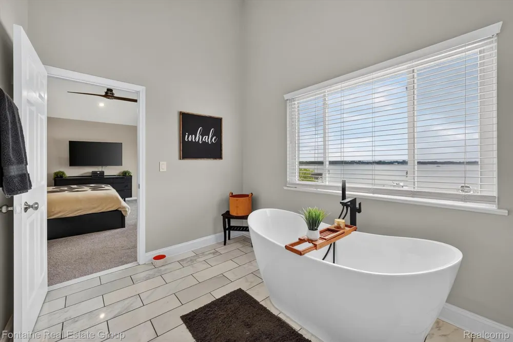 240 Rosebud Court Walled Lake City, MI 48390