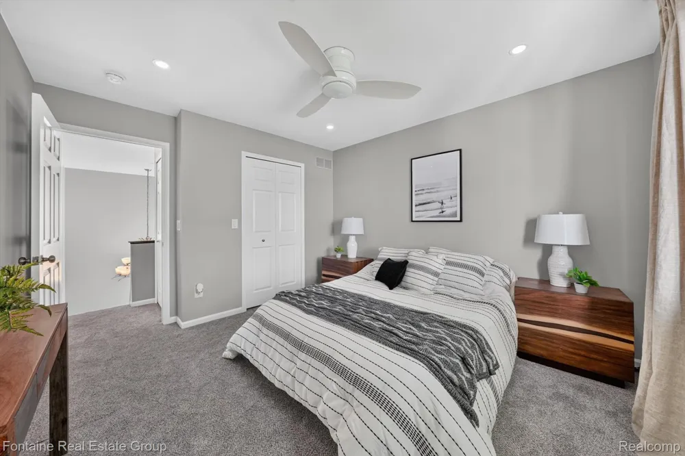 240 Rosebud Court Walled Lake City, MI 48390