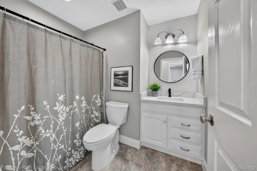 240 Rosebud Court Walled Lake City, MI 48390