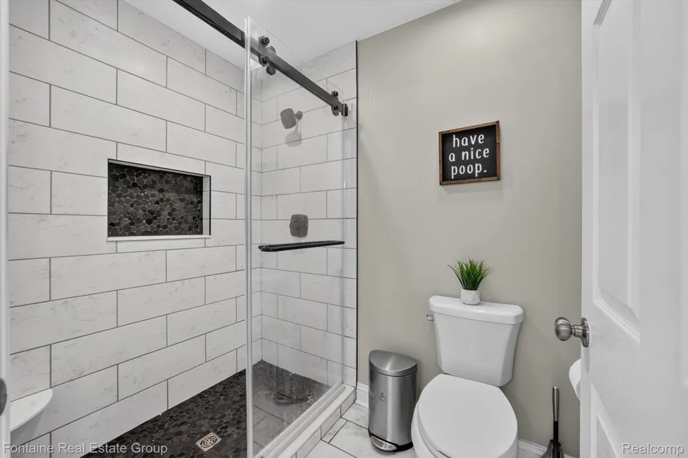 240 Rosebud Court Walled Lake City, MI 48390