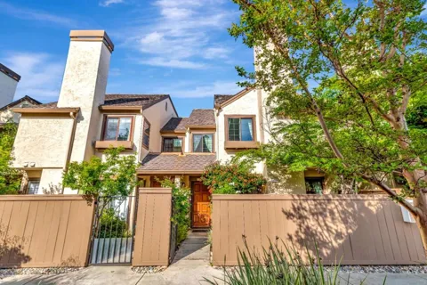 1888 Huxley Court
