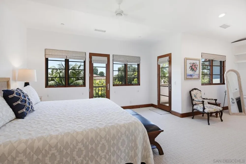935 F Ave Coronado, CA 92118