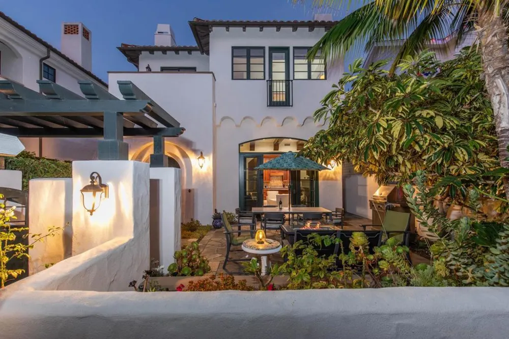 935 F Ave Coronado, CA 92118