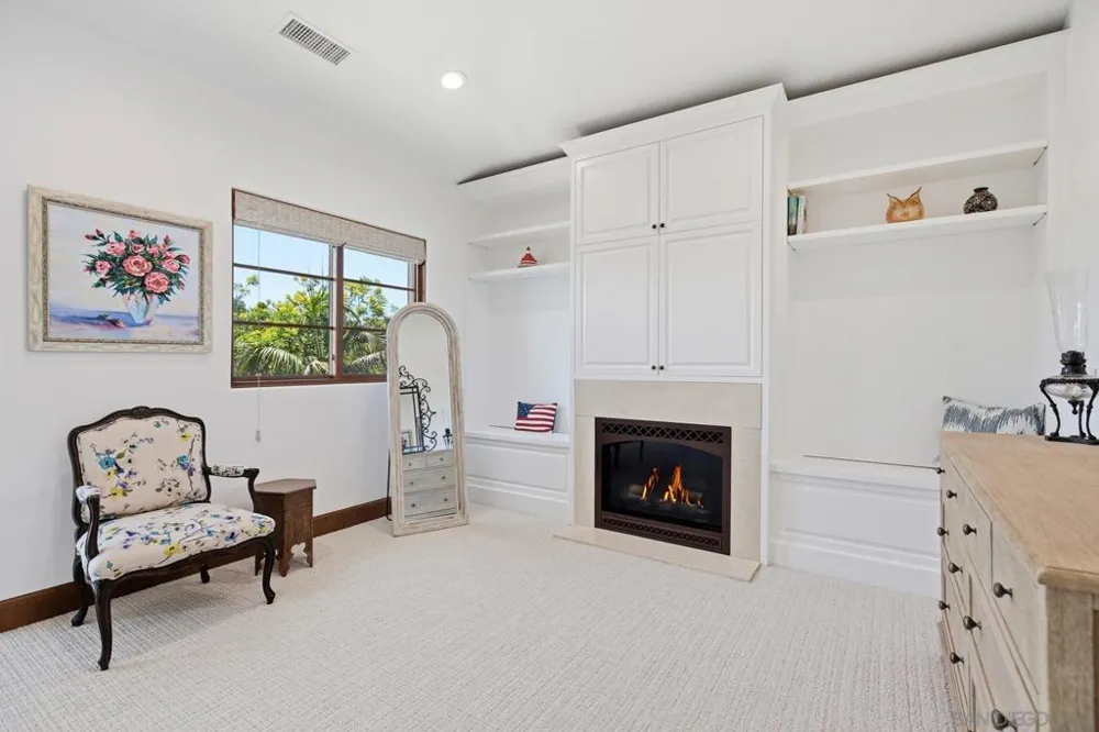 935 F Ave Coronado, CA 92118