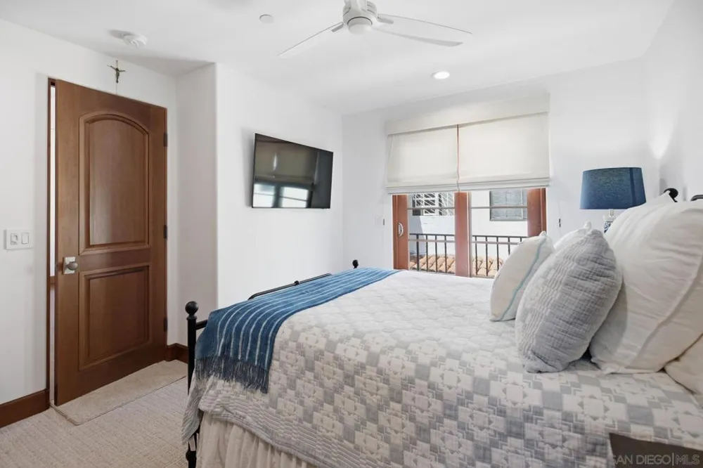 935 F Ave Coronado, CA 92118