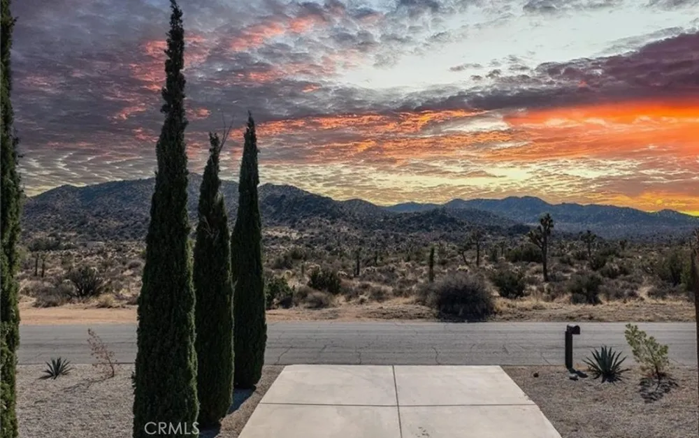 58648 San Marino Yucca Valley, CA 92284