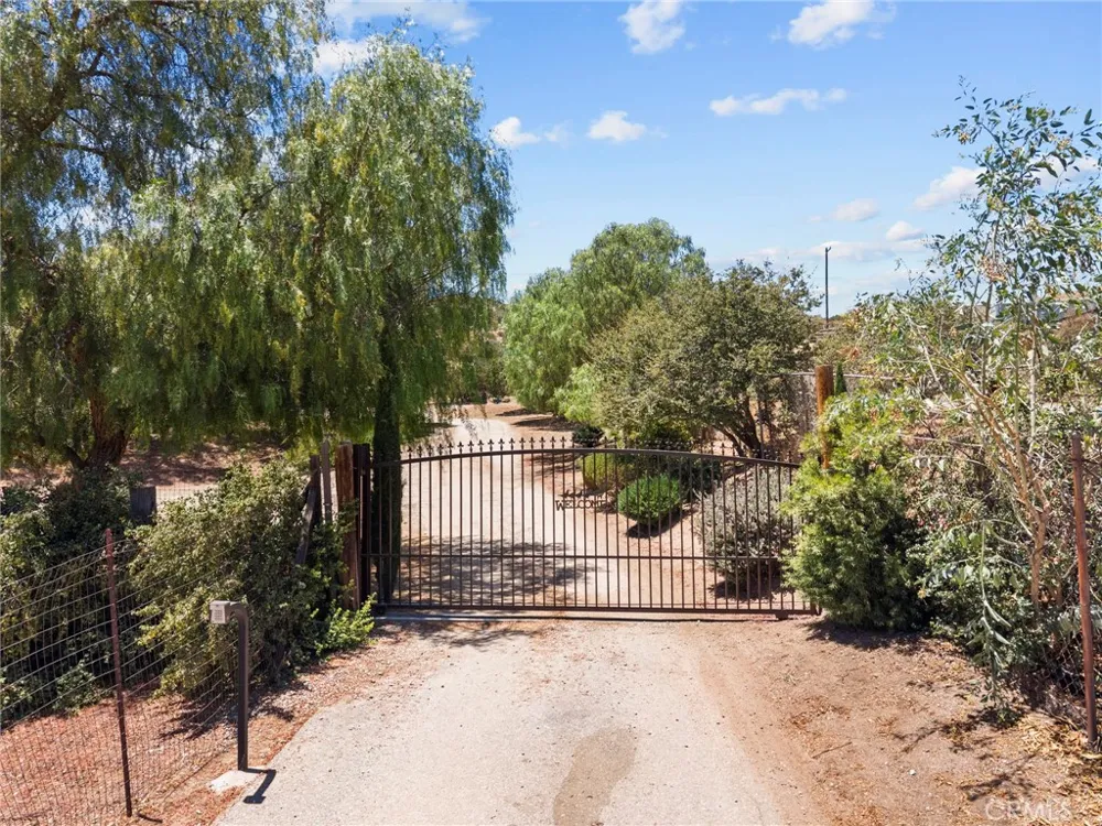 32935 Canyon Quail Trail Agua Dulce, CA 91390