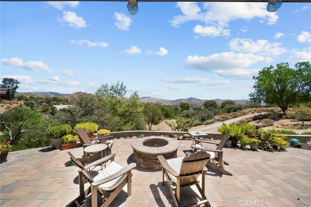 32935 Canyon Quail Trail Agua Dulce, CA 91390