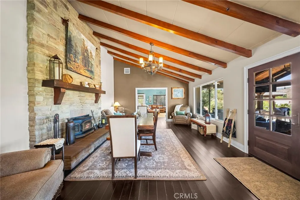32935 Canyon Quail Trail Agua Dulce, CA 91390