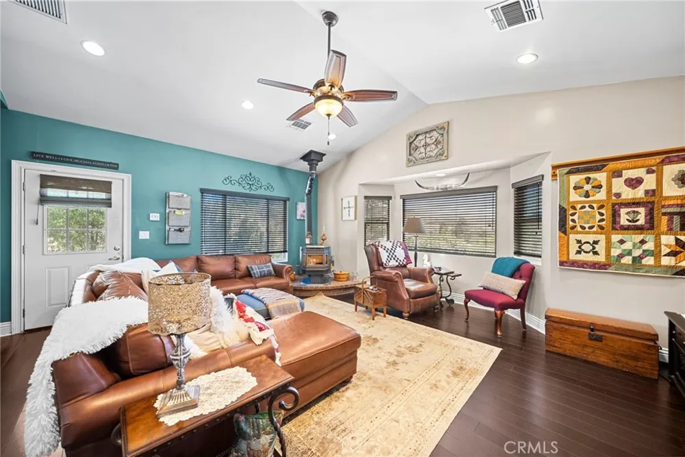 32935 Canyon Quail Trail Agua Dulce, CA 91390