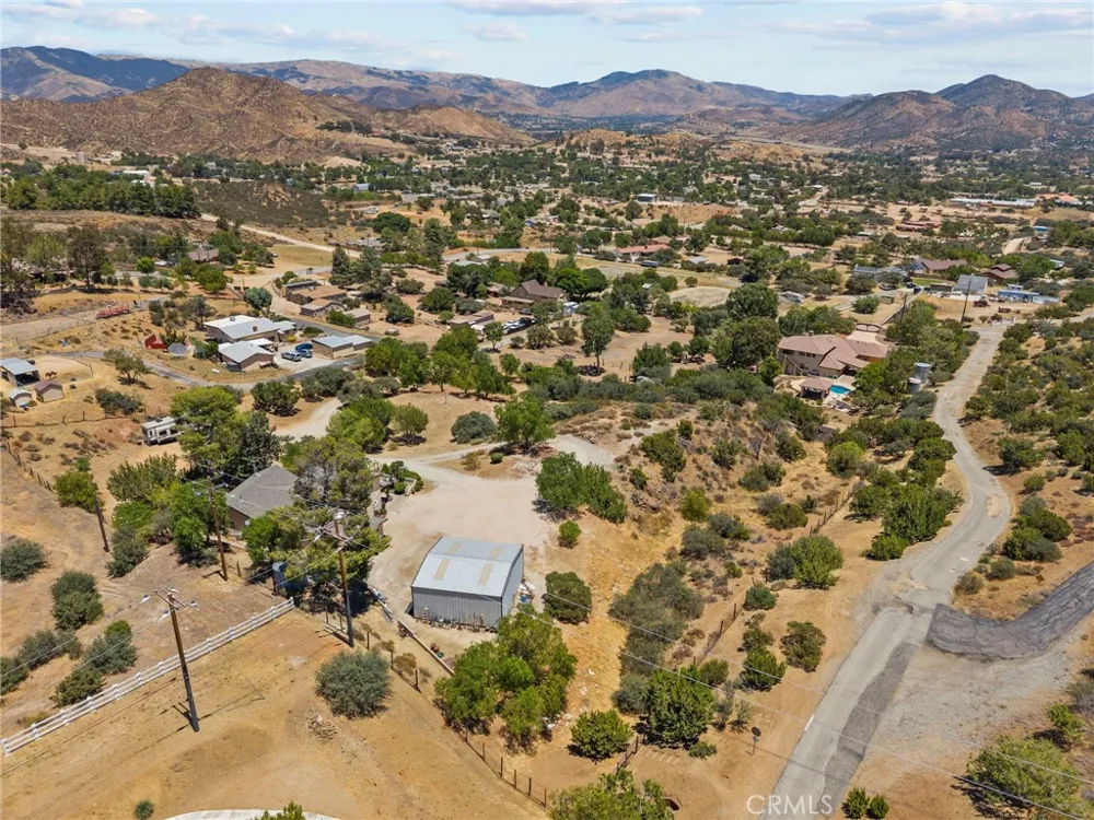 32935 Canyon Quail Trail Agua Dulce, CA 91390