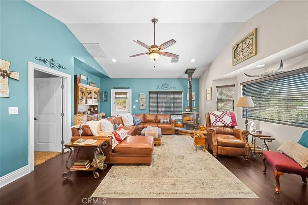 32935 Canyon Quail Trail Agua Dulce, CA 91390