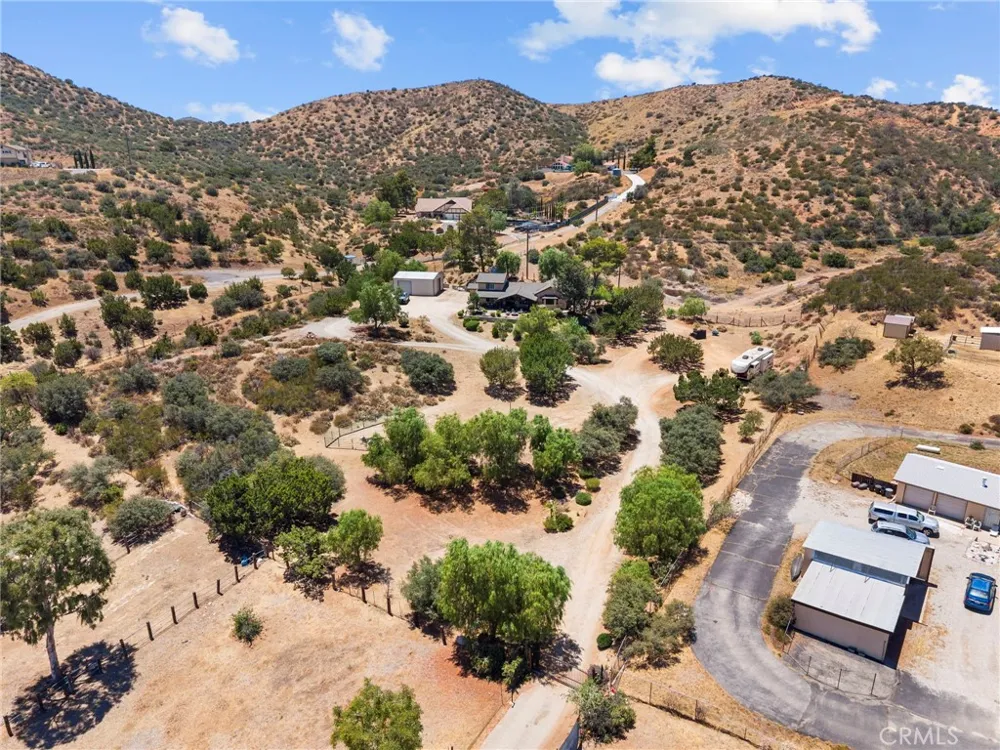 32935 Canyon Quail Trail Agua Dulce, CA 91390