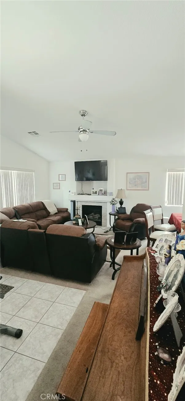 14758 Sandstone Adelanto, CA 92301