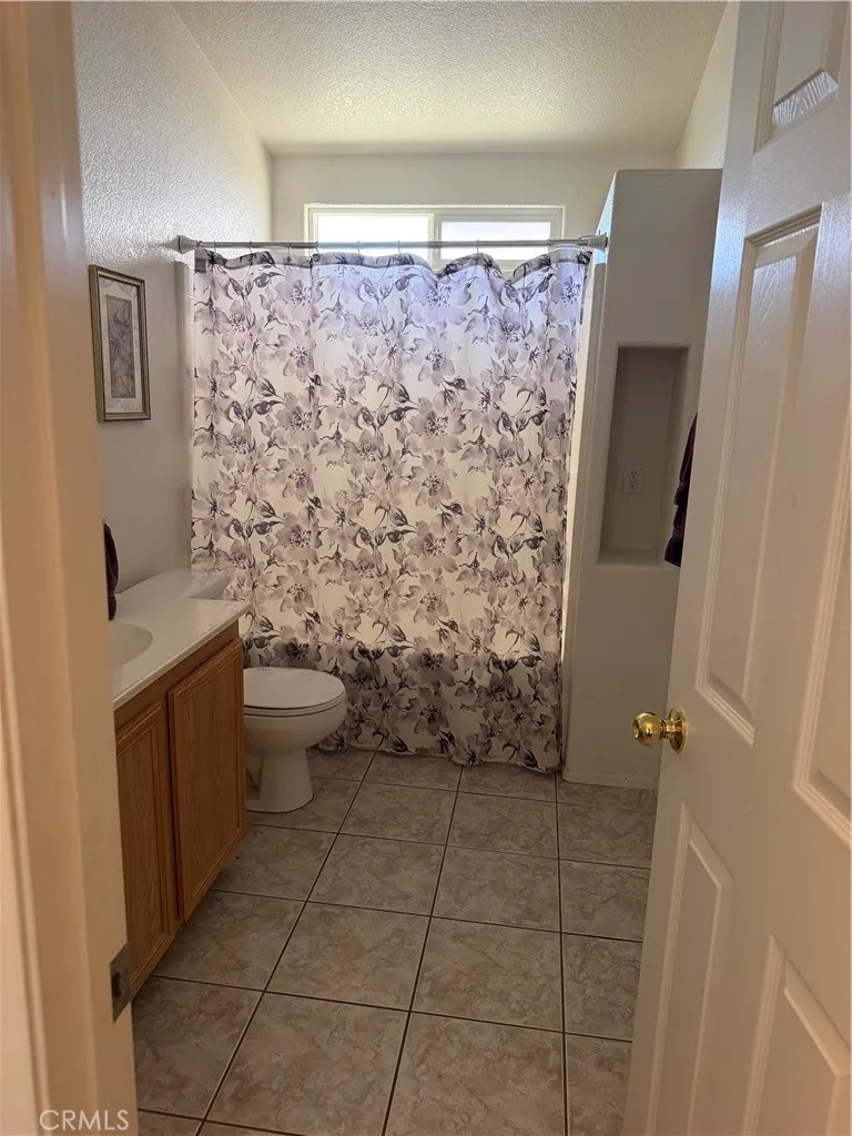 14758 Sandstone Adelanto, CA 92301