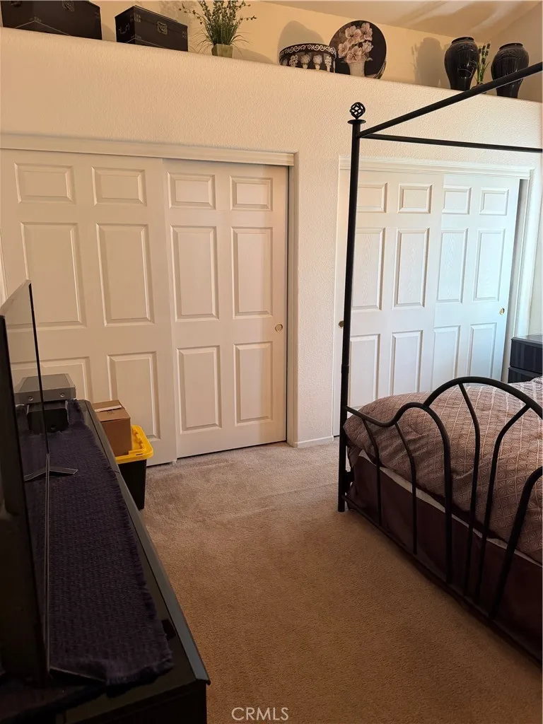 14758 Sandstone Adelanto, CA 92301