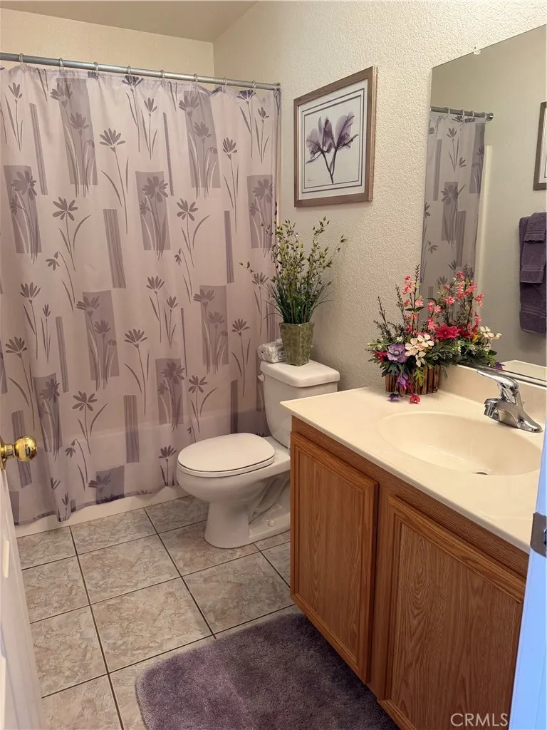 14758 Sandstone Adelanto, CA 92301