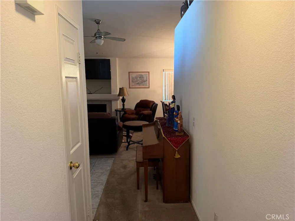 14758 Sandstone Adelanto, CA 92301