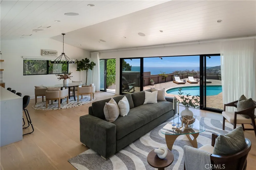 225 Notteargenta Road Pacific Palisades, CA 90272