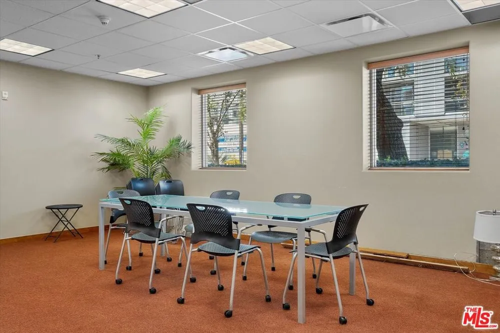 4050 Glencoe Avenue #309 Marina del Rey, CA 90292