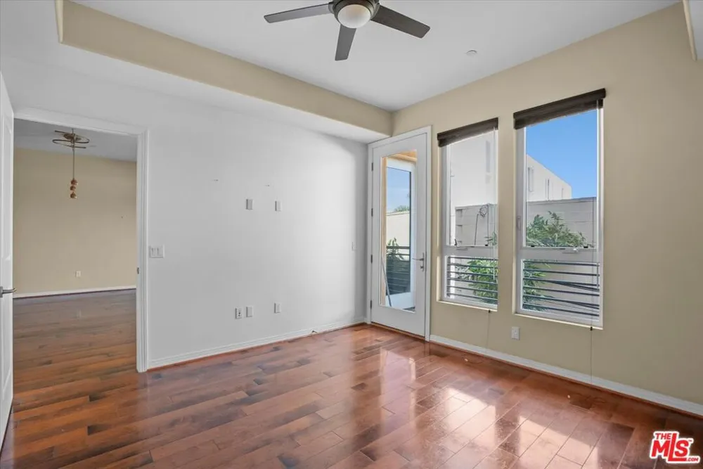 4050 Glencoe Avenue #309 Marina del Rey, CA 90292